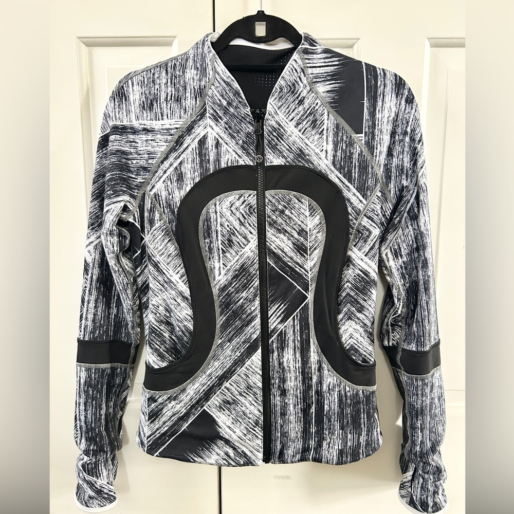 Lululemon reversible jacket
